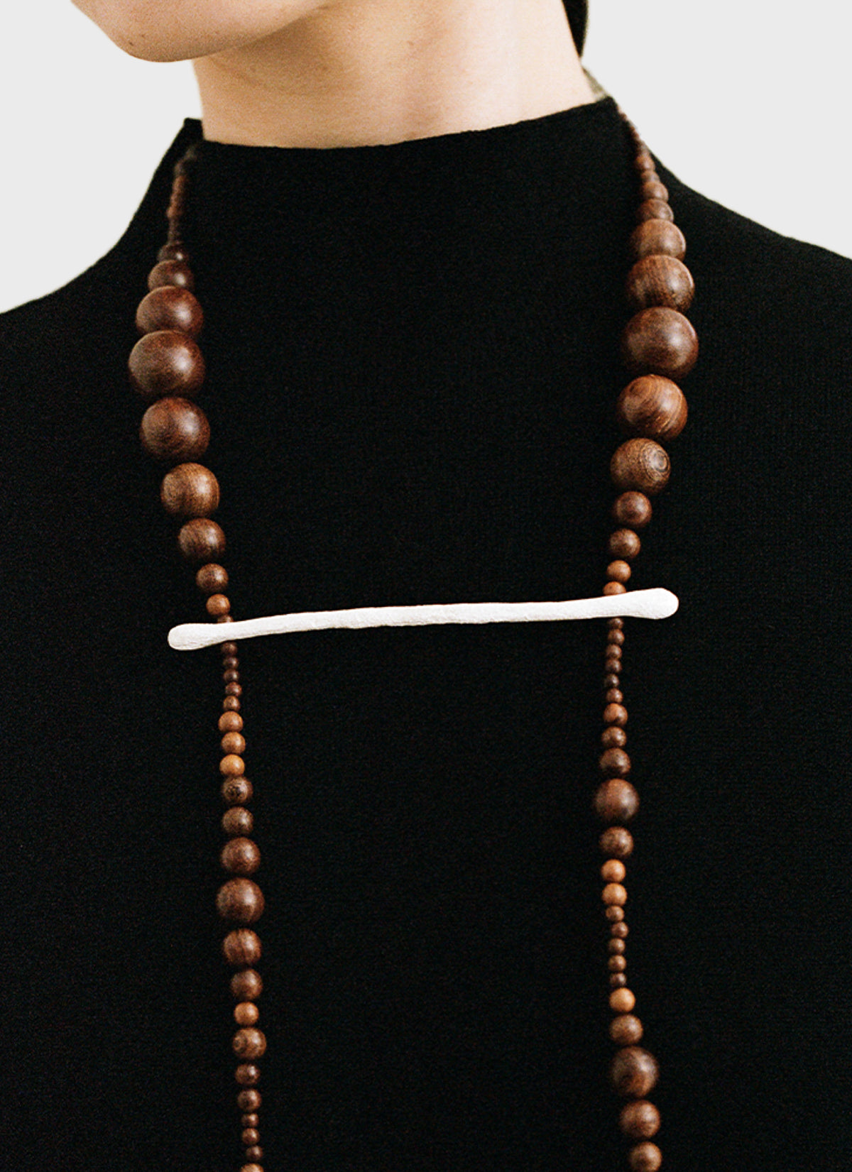 Qiqi Zebra Wood Big Clip Necklace