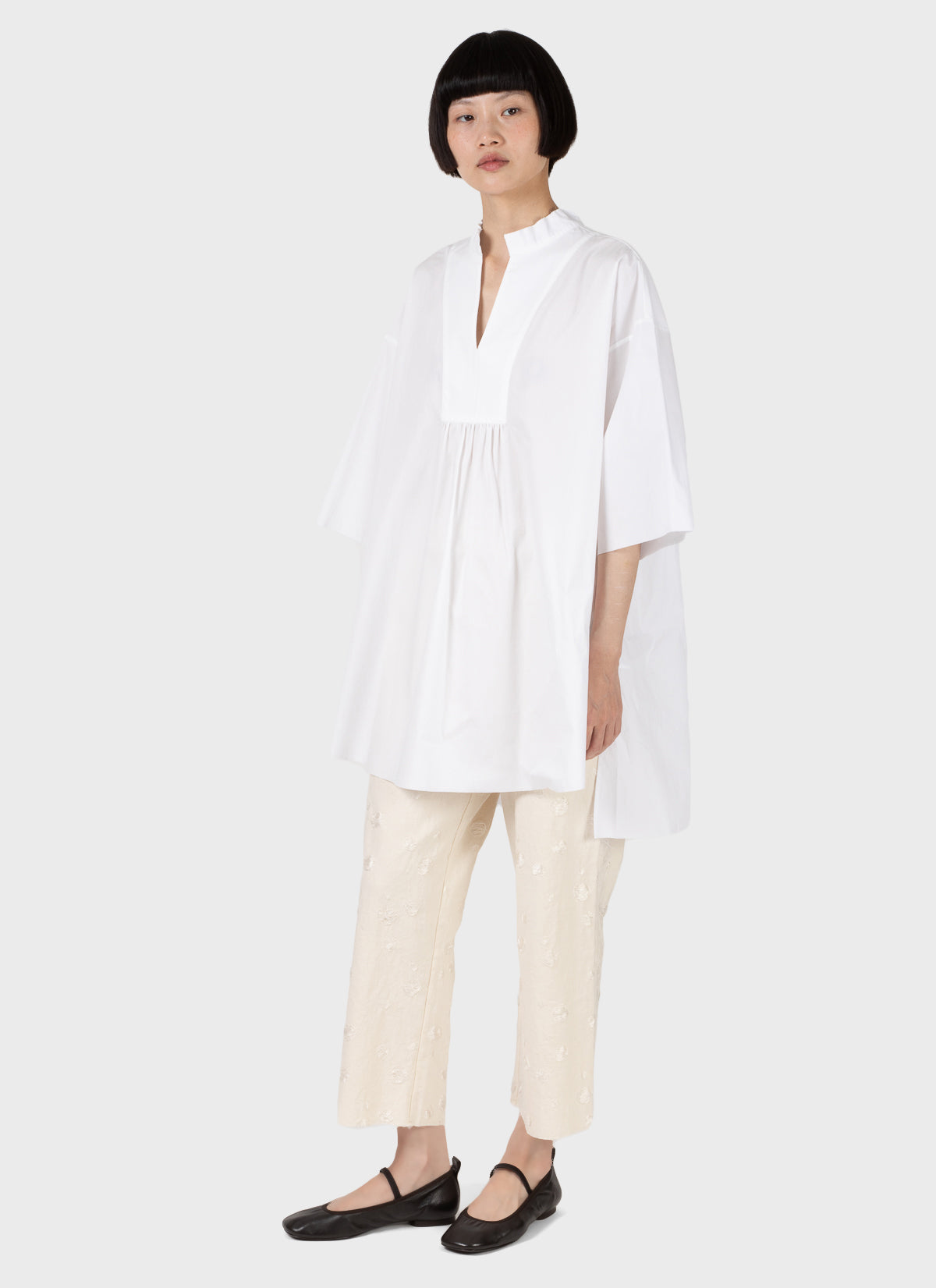 Tahr V-Neck Short Sleeve Top