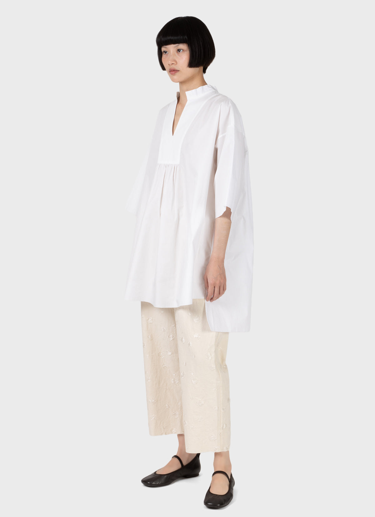 Tahr V-Neck Short Sleeve Top
