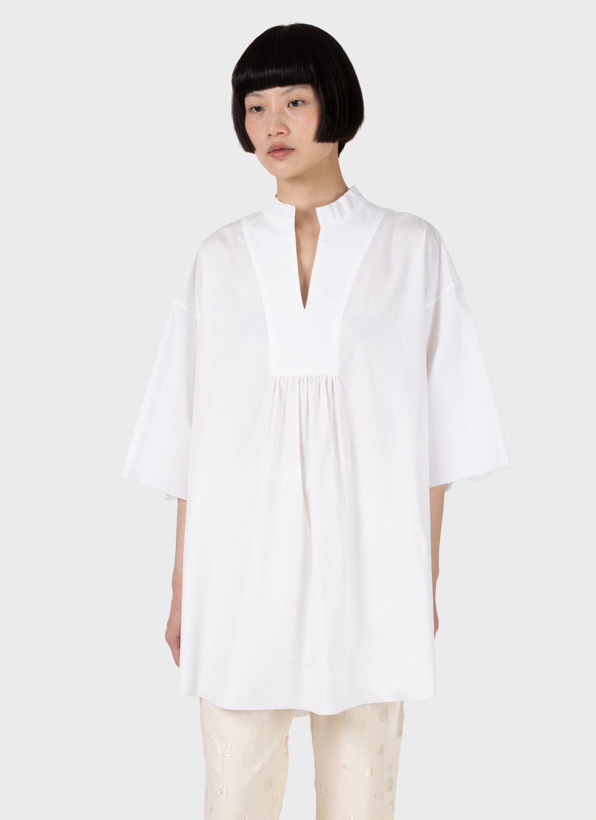 Tahr V-Neck Short Sleeve Top