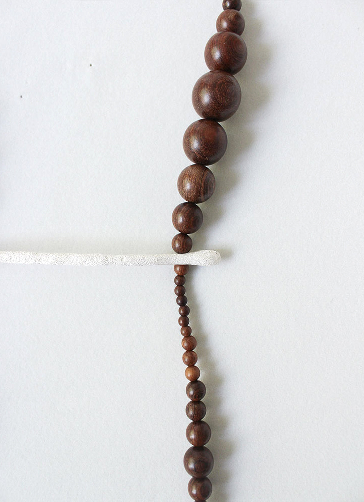 Qiqi Zebra Wood Big Clip Necklace