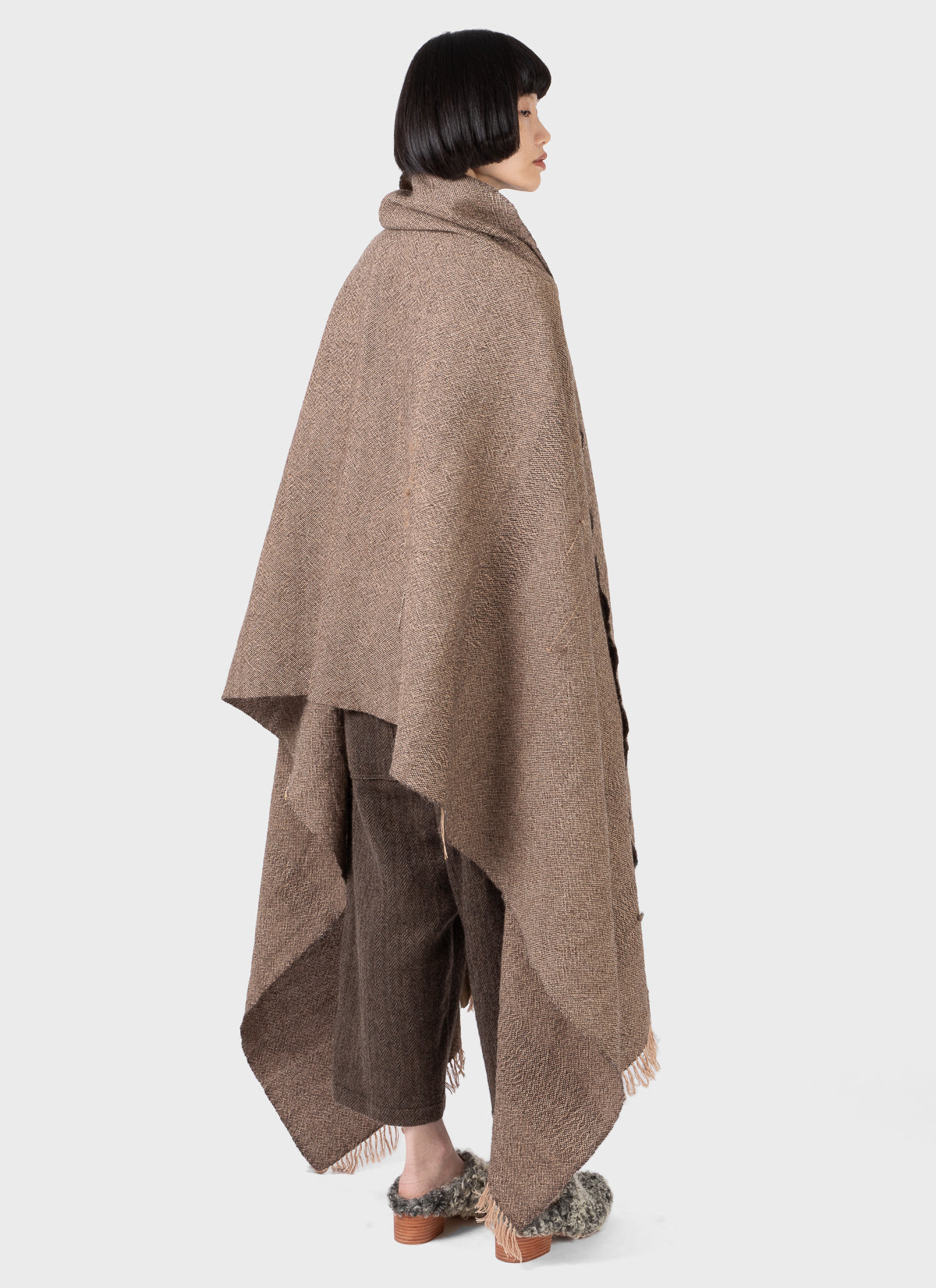 Vija Rhodes Peat Bark Wrap