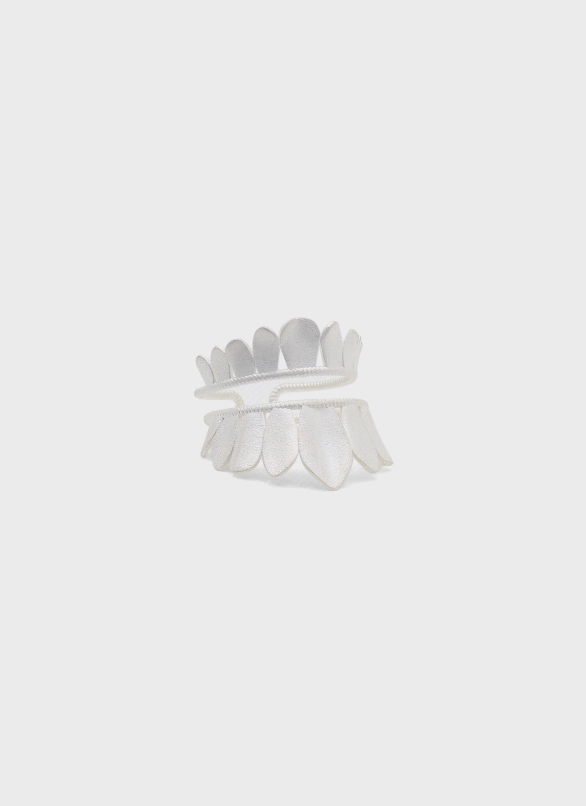 Cunzu Miao Floating Skirt Ring