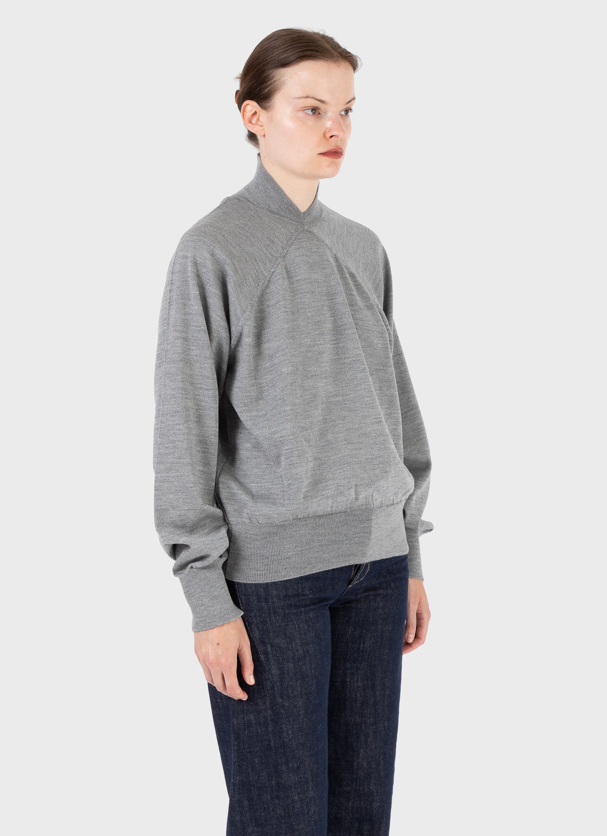 E RT Kingdom Merino Knit Tapered V-Neck Jumper Grey