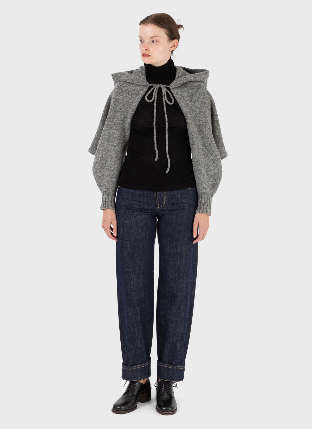 E RT Kingdom Shetland Knit Hooded Sleeves Grey Scarf