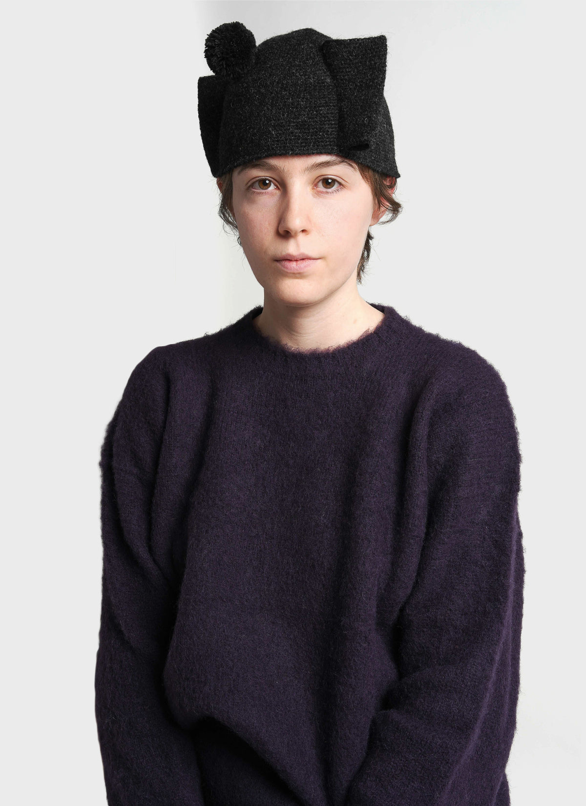 E RT Kingdom Shetland Knit Crochet Bow Hat